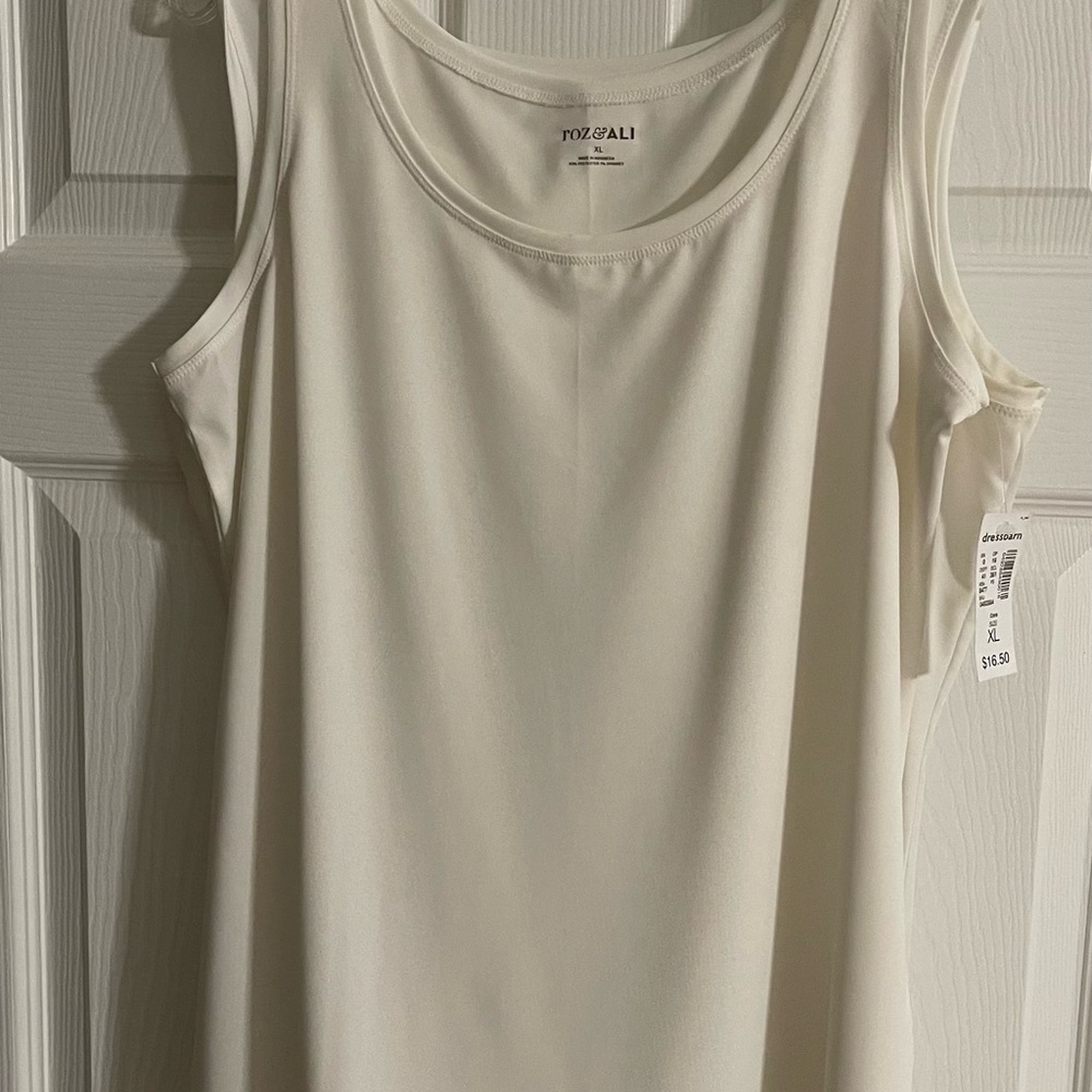 Dressbarn Cream Tank Top with Scoop Neckline